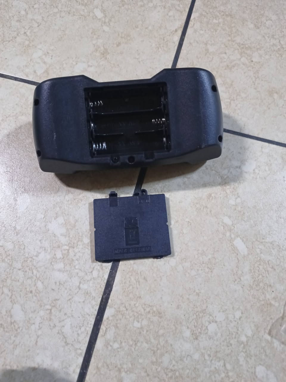 السلام عليكم عندي طائره شحن احنه فحم بيه كلشي منعرف بيه تشتغل على بطاريه شحن كونترول يشتغل على بطاريات سعر ٢٥الف


**إذا كنت صاحب هذا الإعلان وتريد حذفه لأي سبب، رجاءا أرسل رسالة إلى الدعم الفني**