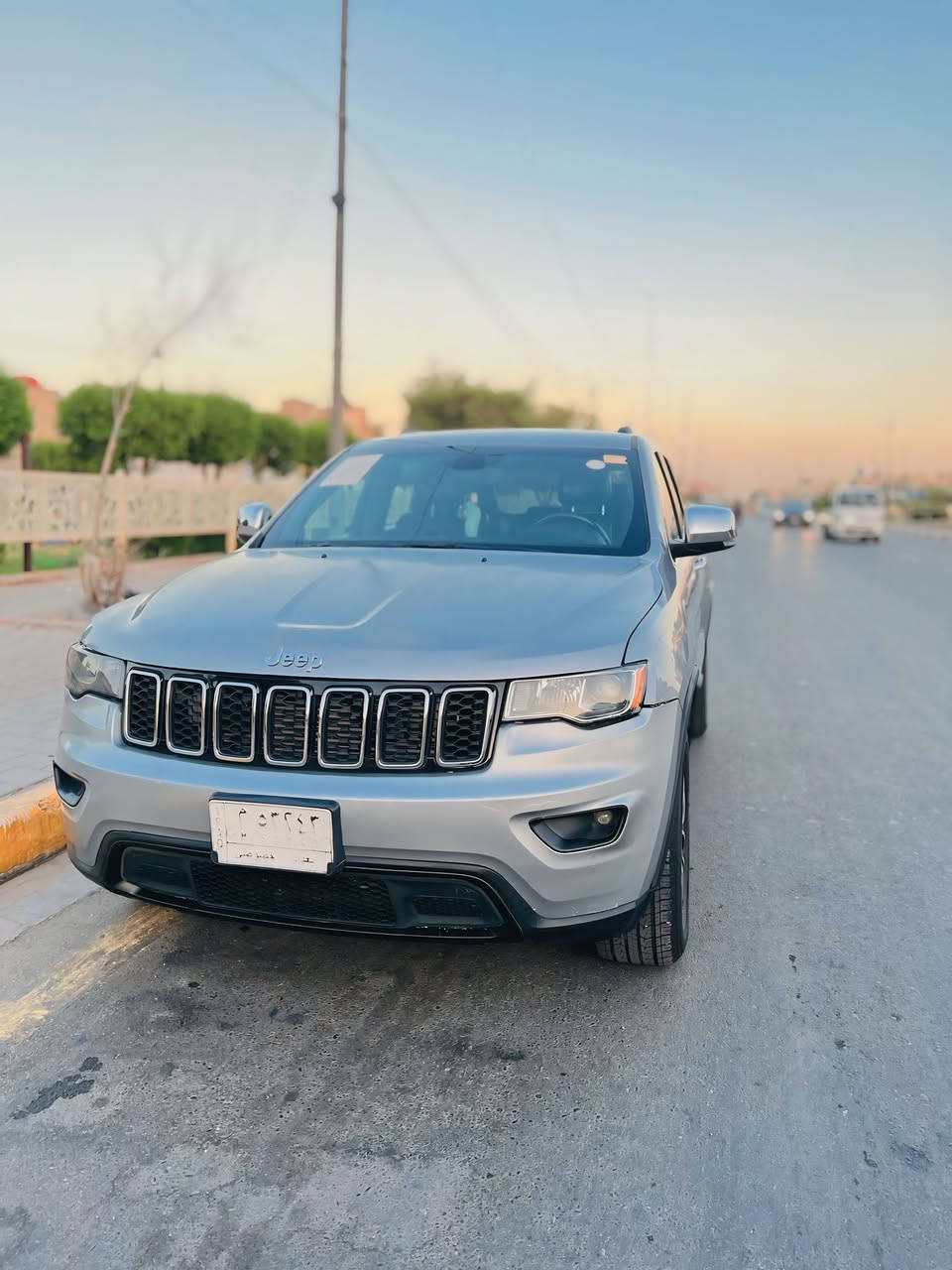 من رخصة الادمن
جيب لمتد للبيع 2019 رقم بغداد حرة فول مواصفات ماعدا الفتحة
شاشة جبيرة
كشنات جلد كهربائي
حساسات خلفي
رادار جانبي
تبريد قطعتين امامي وخلفي
كامرا خلفيه دوارة 360
جنطة كهربائي
لايتات زنون + كشافات
اشاير بالمري قلاب
خزن ميموري
نظام توقف ذاتي
مانع انزلاق ABS نظام
تدفئة ستيران وكشنات امامي
عداد المسافه 58 الف
وبعد مواصفات المعروفه
السيارة جديده بمعنى الكلمة جاهزة من كلشي
حادثها جاملغ وبنيد
*********** السعر 210 وبيها مجال. للاستفسار
العنوان - بغداد
