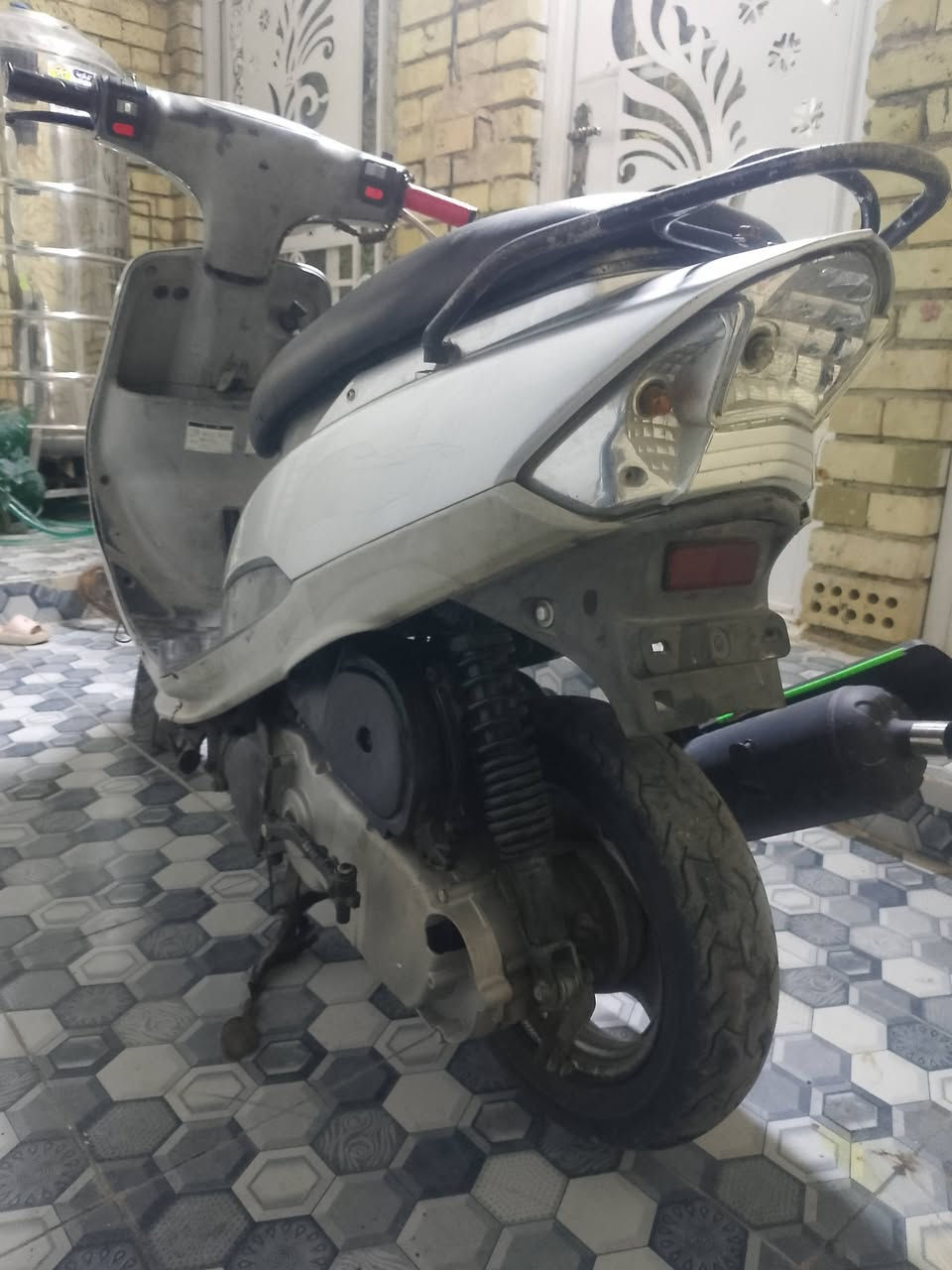 سلام عليكم
دراجه ماكس منغولي 
للبيع شغاله 
تشتغل هندر سلف ماكو 
مكاني بغداد الحسينيه مال اراشديه 
سعر 325 الف بيها مجال 
كابريتر يراد تبديل 
رقمي واتساب 
***********
اهلن وسهلن بيكم 
ول مو شراي لا يتعبني
