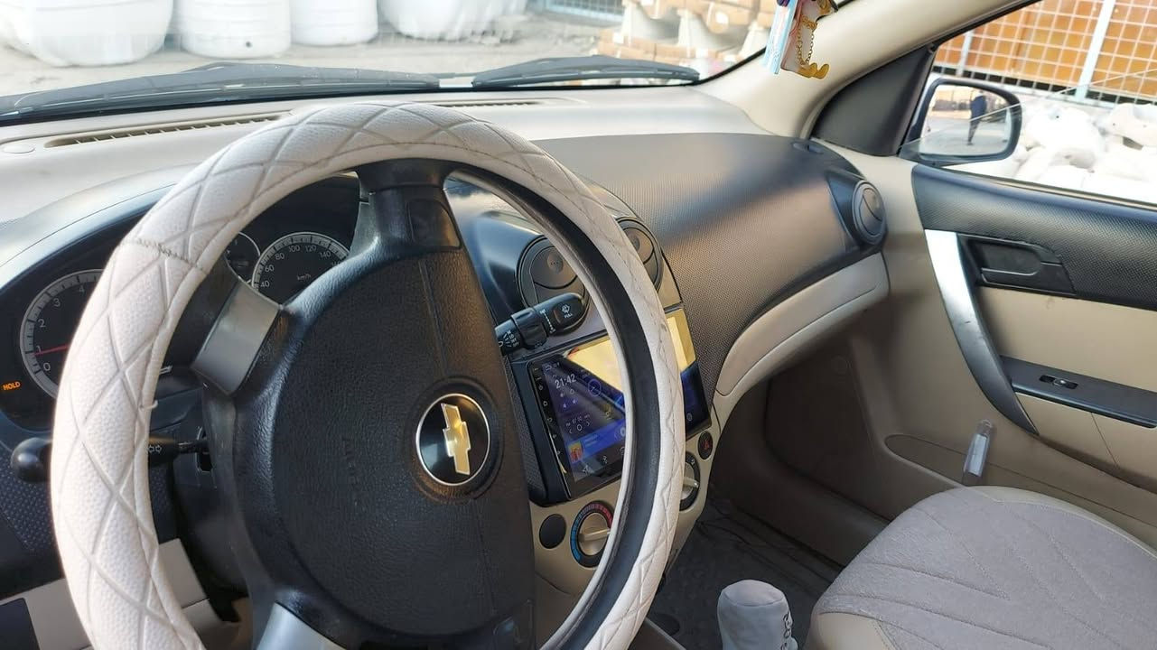 افيو موديل 2011 
ماخذها من الوكالة ماشية ١٢٨الف ومكفولة مكينة وكير 
سيارة نظيفة وتبريدها شغال وحتى ضرباتها خفيفة
بالاضافة الى شاشة وكامرا 
مكانها كربلاء 
سعرها ١٢ مليون
للاستفسار على الماسنجر او على هذا الرقم
***********
