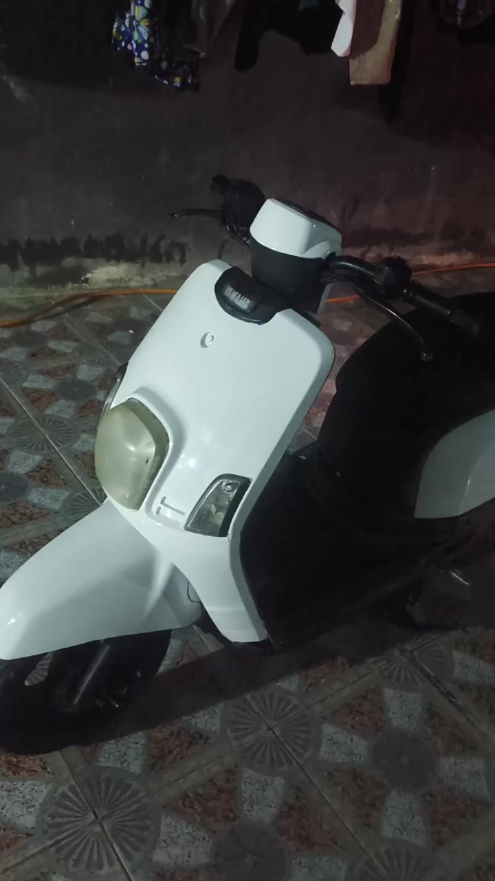 دراجه بوليس نظيفه وجديده  سعره مناسب  دك ***********
