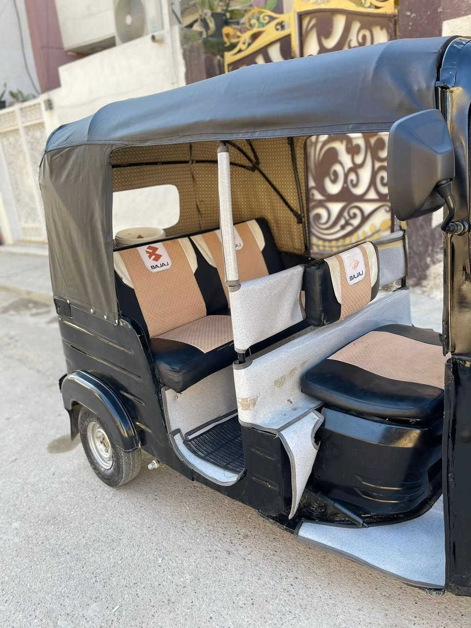 تكتك 18شهر12 اوراق مصبوغه عام جماليه تكتك معمره ما بيه اي نقص السعر،3600وبيها مجال للطيبين ‪0773 072 5005‬
