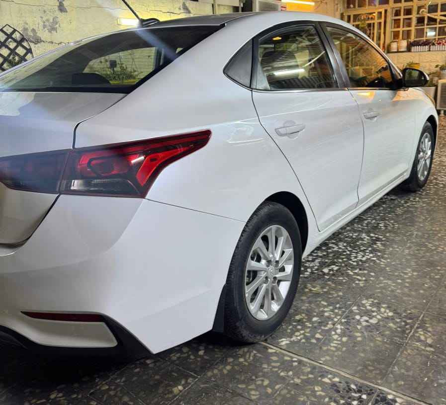 السلام عليكم 
هونداي اكسنت 

2020

امريكي
مستخدم

عداد30الف كم
كامره
شاشه
حساس
فول تحكم ستيرن 
كير اوتو 
جام اوتو 
تبريد
تدفئه
الحادث مرفق السونار بدون دواخل ولا شاصي

رقم بغداد جديد  
جاهزه بدون اي مصرف

العنوان بغداد  دور الضباط
حي القاهره

للاتصال على 
***********
