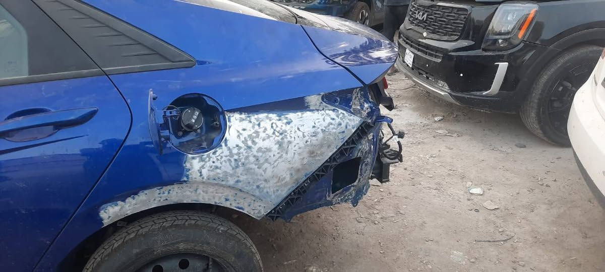 السلام عليكم
النترا 23
رقم بابل 
مواصفات نص فول
اسويج 
 رادار امامي وخلفي 
توقف ذاتي 
قياده ذاتيه 
بدون ايرباك 
شاشه اندرويد 

ماشيه 32الف قابل الزياده 
ضرر بيه تعديل بالجاملغ الخلفي 
فقط بجم كبس 
الحادث مرفق بالمنشور 
بابل مركز قرب المحكمة الجديده 
((((((مكلف بالنشر))))) 
***********
