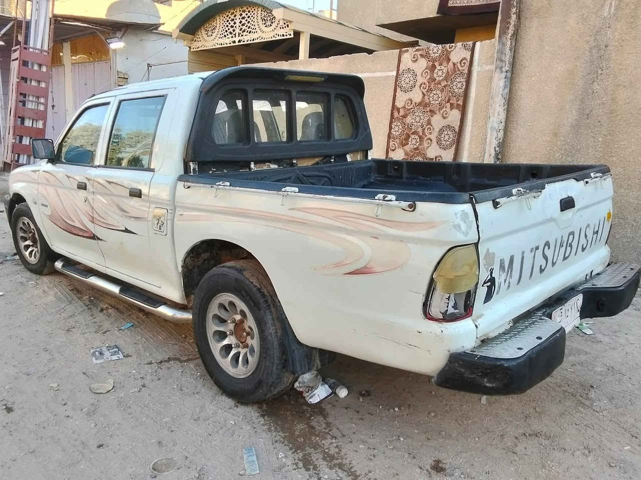 مسيبوشي موديل 2002 
  بغداد الماني. السعر 52 $
كير وتماتيك ، محرك ونجي  
كير اكسن محرك شاصي مكفوال 
 ***********
مكاني بغداد غير متواجد على النت
