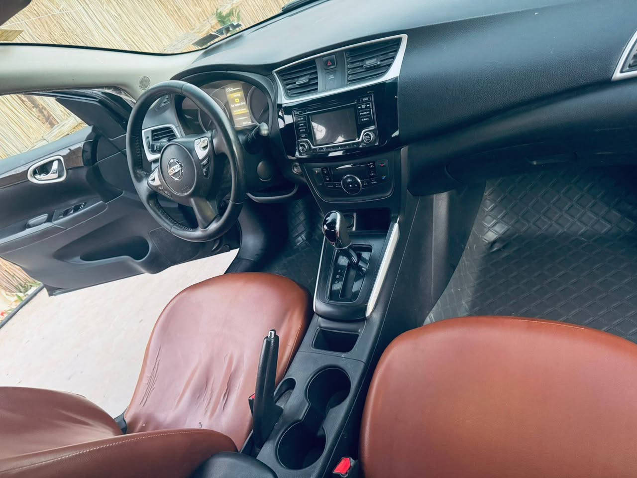 السلام عليكم سنتره موديل 18 وارد امريكي بيع مستعجل ضررها جاملغ امامي فقط تفاصيل أكثر اتصل ***********
