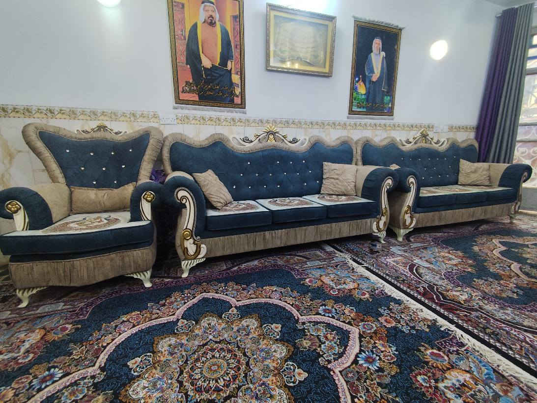 للبيع 🔥
تخم قنفات ملكي 10 مقاعد 👑🛋️
فخم ومرتب يليق بالبيت الراقي ✨

نظيف جدًا جدًا 💯
ما بي أي عيب أبدًا ✔️
نسبة النظافة 99%

🎨 اللون: بيجي ويا أزرق – لون هادئ وراقي
💎 شغل توصاه درجة أولى وثقيل يتحمل

💰 السعر: 375 ألف وبي مجال بسيط للجادين

📍 بغداد – حي الجامعة، نهاية شارع المصرف قرب الجمعية
📞 للاستفسار: *********** بغداد, العراق
