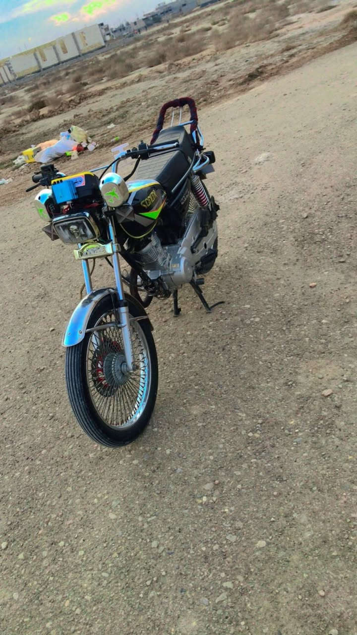 سلام عليكم دراجه تايكر موديل ٢٣ مكفوله مكينه جديده بس  مبدلهه ولفات دارجه خير من الله شلعه وراق كامله. دراجه مال جناي مكاني ديالي كنعان ***********
