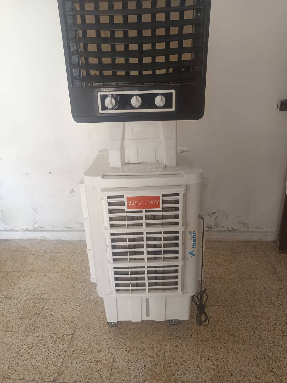 جديده بالكرتون بعدها مامشتغله حجم 50 باكستاني نوعيه البحر ثلاث سرع السعر 275العنوان بياع تراث ***********
