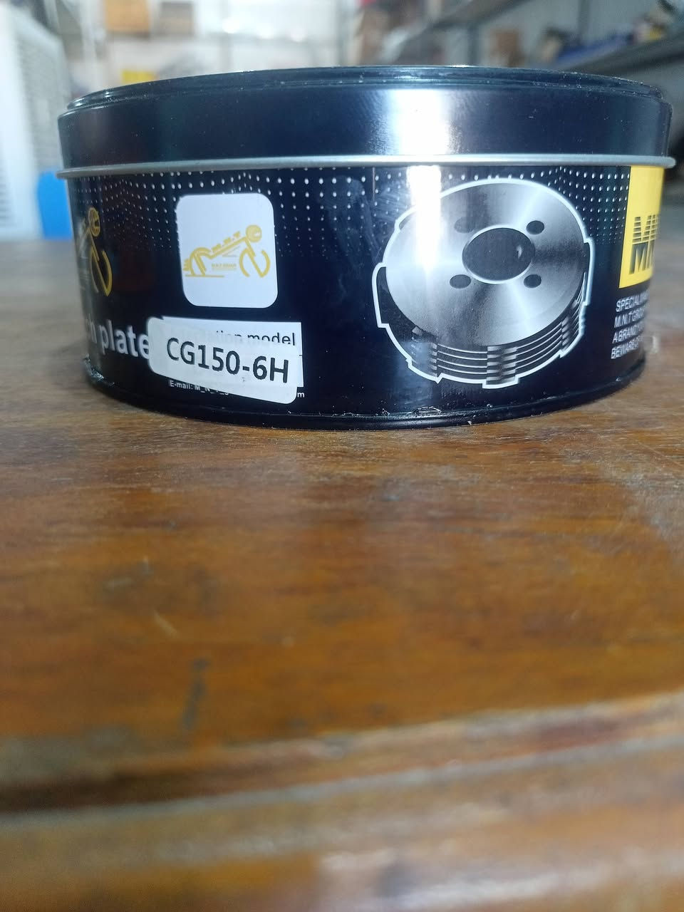 السلام عليكم تم وصول مسواك جديد مواد حتياطية كافت نواع الدراجات النارية والستوتات  العنوان مفرق اجحلة القديم محلات الأخوين رقم الهاتف ***********
