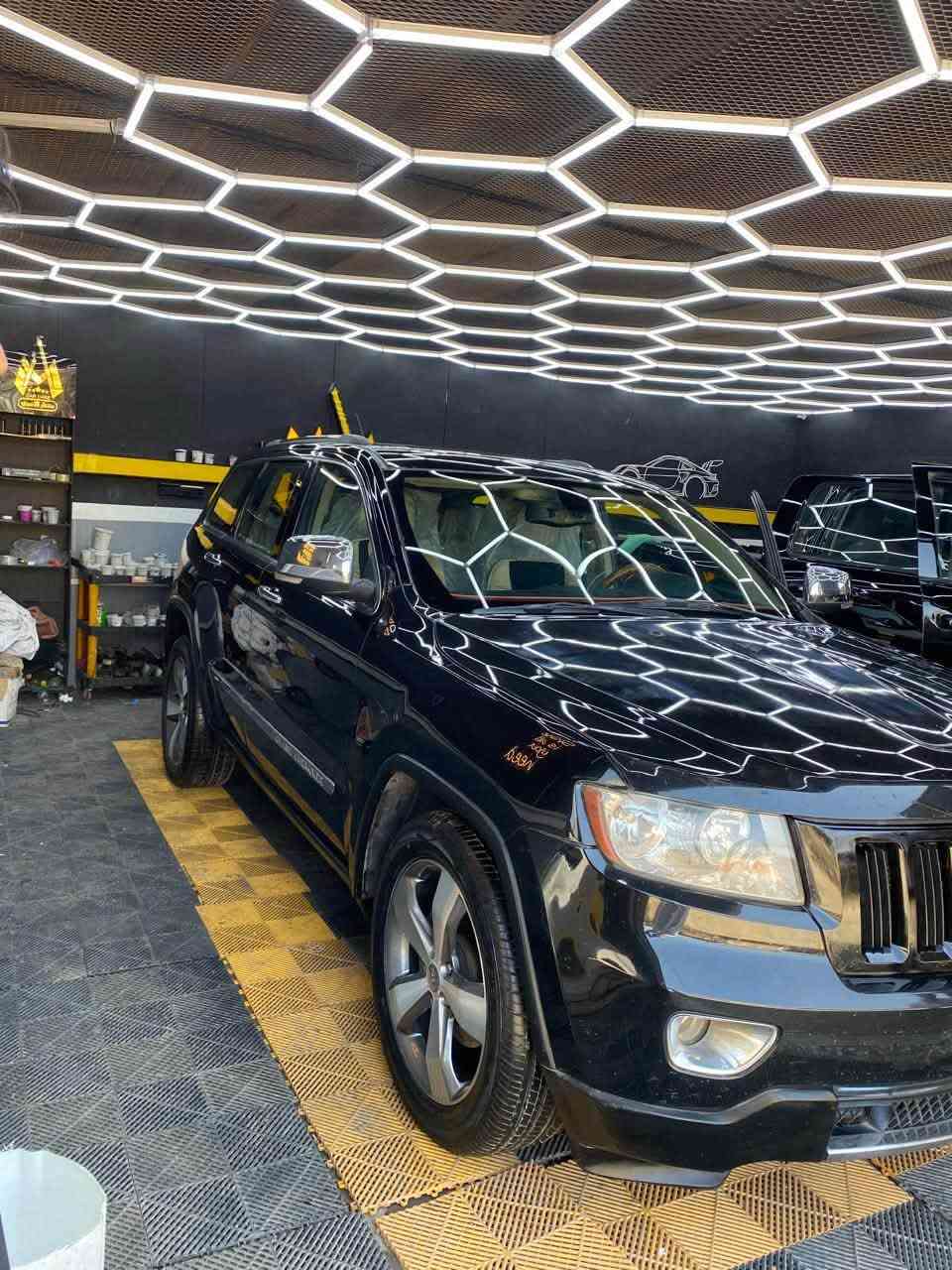 🚙 للبيع  مستعجل.  جيب 2012 اسود ملكي
| جيب شيروكي Limited موديل 2012 – جاهزة للاستخدام مباشرة
📍 العنوان: بابل
📞 للاستفسار: ***********

مواصفات السيارة:

✅ موديل 2012
✅ اللون: أسود ملكي
✅ مسجلة باسمي الشخصي، والتحويل يتم خلال يوم واحد.
✅ السعر: 129 ورقه  أمريكي (قابل للتفاوض بالمعقول).

الحالة الفنية:

🔹 محرك 3600 سي سي جديد (كسر جديد)، لم يمضِ على تبديله سوى 20 يومًا.
🔹 حداديه  صدر جديدة.
🔹 تخم تايرات كوري Hankook جديد.
🔹 تبريد ثلج.
🔹 دوشمة جديدة.

المواصفات والإضافات:

⭐ تشغيل عن بُعد.
⭐ تحكم بالستيرن.
تثبيت سرعه
قمارك فتحه بني رامى كامل
اشره في المري
⭐ جام أوتو.
⭐ داخلية بيج نظيفة مطعم بصاجي.
⭐ صندوق كهربائي.
⭐ نظام ترحيب.
⭐ سنوية مجددة لغاية 2027.

حالة الهيكل:

✔ السيارة وارد أمريكا.
✔ الصبغ في عدد من القطع بسبب خدوش ختجميلية فقط.
✔ الحادث في أمريكا كان مقتصرًا على مقدمة الجهة اليمنى (خشم السيارة) وربع البانيد الأيمن فقط.

🚗 إذا تبحث عن شيروكي نظيفة، جاهزة، ومصرف عليها حديثًا، فهذه فرصة ممتازة.
للمعاينة والاستفسار: ***********
