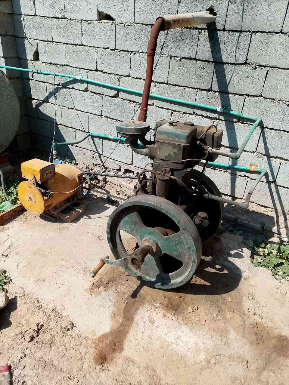 يوجد لستر البيع 8حصان دينمو 7 ونص السعر 700 وبي مجال ***********
