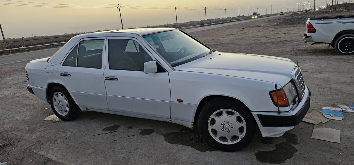 دب.مودل92.رقم بغداد.كيرمحرك حدادية تبريد كله تمام.سعر ٦٣ ..مداور للاتصال***********
