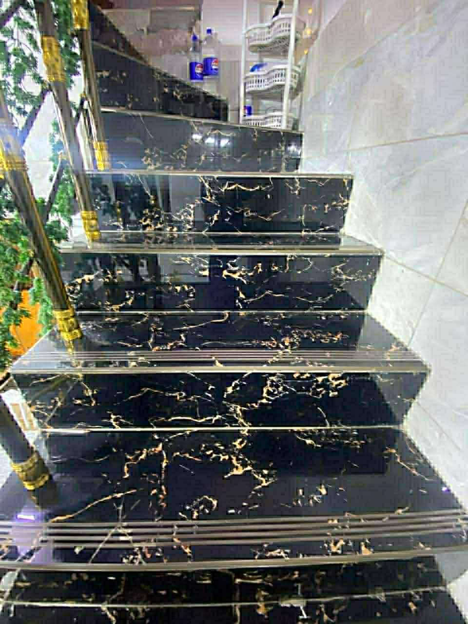 اللهم صل على محمد وآل محمد
🌹🌹🌹
شركة التاج للعقار
رمضان كريم وكل عام وانتم بخير
🌹🌹🌹
شركة التاج للعقار
مشتمل زراعي ركن سند 25  مساحه 100 متر في منطقه البياع طابقين درجة اولى يحتوي على مدخلين وصالتين وغرفتين نوم وصحيات داخلي وخارجي واستقبال ومطبخ وخدمات
جاهز للسكن من صاحب الدار مباشرتا سعره مناسب للشراي
🌹🌹🌹🌹
مشتمل مساحة  100 متر تشجير زنجيل شارع 20 طابقين خدمات كامله طابو ملك صرف على طابو البياع مواصفات ممتازه
٤ غرف نوم
🌹🌹🌹
نتعامل بمقاطعه ( 2/10)(3/10) بيع وشراء و تعقيب
اذا عندك قطعه للبيع عدنه شراي جاهز ثاني يوم فتح بيان وتستلم فلوسك جاهزة فقط راسل الصفحه او اتصل الارقام التالية
***********☎️
***********☎️
***********☎️
