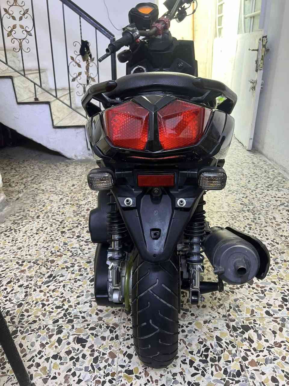 سكنس جبلي حديث كفاله عامه مكاني الشعب ***********
