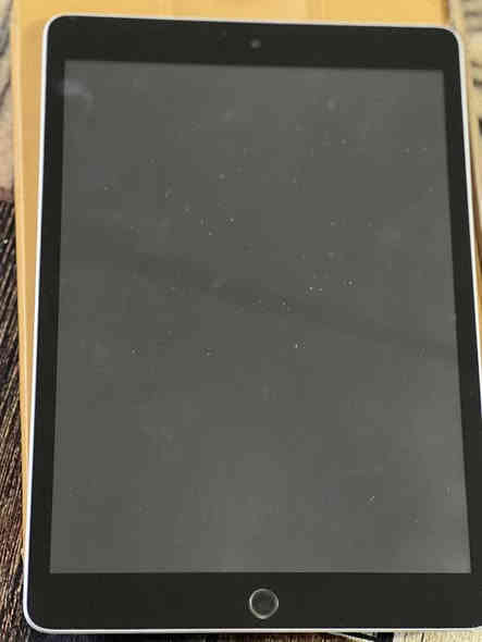 السلام عليكم ايباد 9 ذاكره64 الجهاز مكفول  بطاريه ب90  السعر 190 وبي مجال مكان بابل   الشوملي.  ‭0786 574 5337‬
