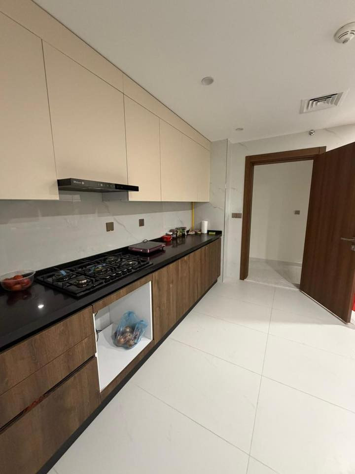 شقة  مؤثثة للايجار 
مجمع بروج السكني 
شارع مطار بغداد الدولي
 مساحة الشقة ١٦١ متر
تحتوي على غرفتين نوم 
للتواصل على الرقم ***********
