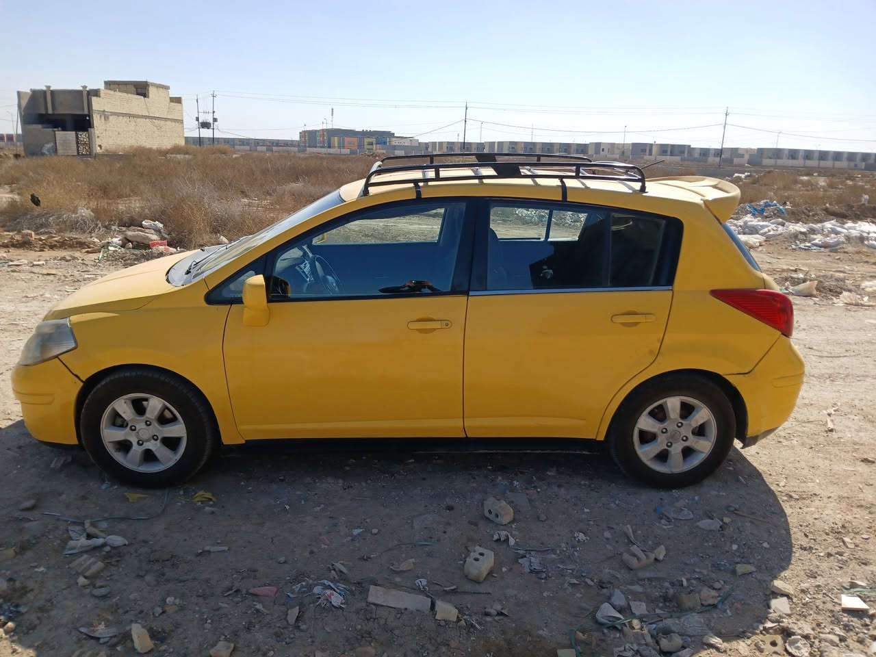 نيسان فيرسا هاشباك تكسي ٢٠٠٩ ياباني وارد امريكي حادثها امامي بأسمي رقم بغداد مصفرة هيئة لل٢٠٢٧ 
محرك ٢٠٠٠
ماشية ١١٥ميل
بشهر العاشر بدلت كير ومحرك حاوية
حدادية السيارة كلها امام وخلف 
 السعر ٥٥$ بيها مجال، مكلفه فوق ال٦٠$ جاهزة مال جناي شوف الاستبدال واحكم
الاطارات تخم كامل جديد
عقل جديد  
الدبلات وقواعدهن امام خلف مع بوش الهاوزن+فرام ممه تفصيخ جدد مع الشيالات+شمعات+كوبلن الاستيرن+
اذن جكليته الكير مع اذن مضرب اسفل الكير
القايش والضاغطة بلادية
عبوة بانزين جديده نوعية جيده
دكم تحكم الجام السنترلوك جهة السايق جديد
تبريد فول منظومة مجدده
لايت وبلاجكترات زنون
راديتر والقبق جدد ماء اخضر اصلي بدون تنقيص 
بالاضافة لادوات احتياطية تتضمن(راديتر+ضاغطة+واتربم بلادي+مسطرة نوزلات اصلية تفصيخ +تخم بلكات اصلية استعمال قليل+كلج الكيرالقديم شغال+عقل السيارة القديم شغال فقط ٣بنات مكسرة+دبل امامي شغال١قطعة+درايم شفت١قطعة+لاستيك درايم شفت ٢ق)
مكاني الكاظمية او الصابيات 
*********** واتساب موجود
