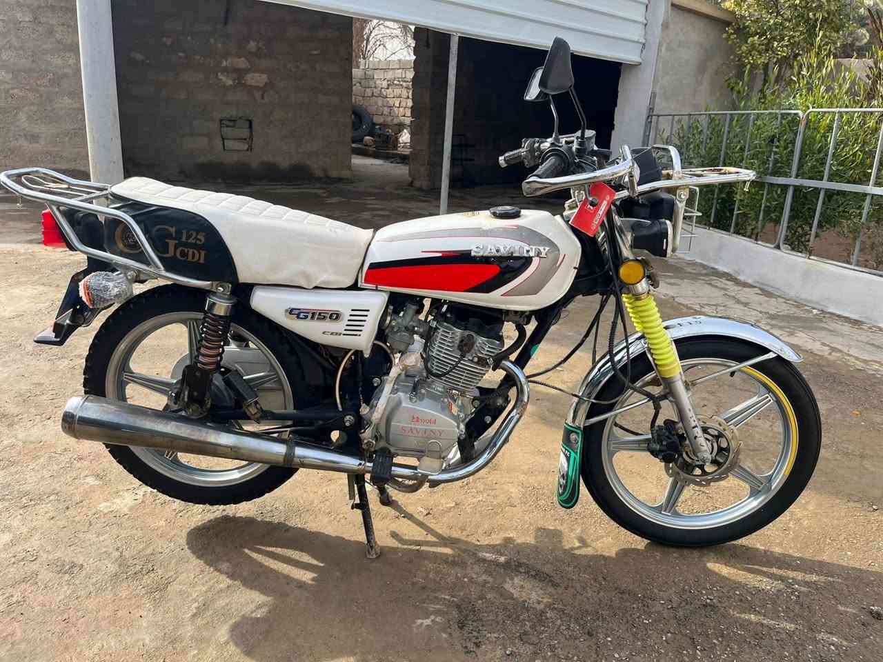 السلام عليكم موطور للبيع سيفان 20 السعر 550 بي مجال قليل نشاطة فول نضافة فول ***********
