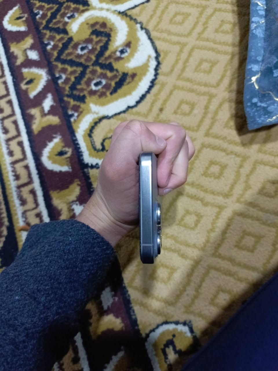 السلام عليكم
iPhone 15 Pro Max 
ذاكرة 256 
بطارية 88
دبل سيم كارت 
لون تيتانيوم 
جهاز وكالة شرط 
← 1150 وبي مجال


**إذا كنت صاحب هذا الإعلان وتريد حذفه لأي سبب، رجاءا أرسل رسالة إلى الدعم الفني**