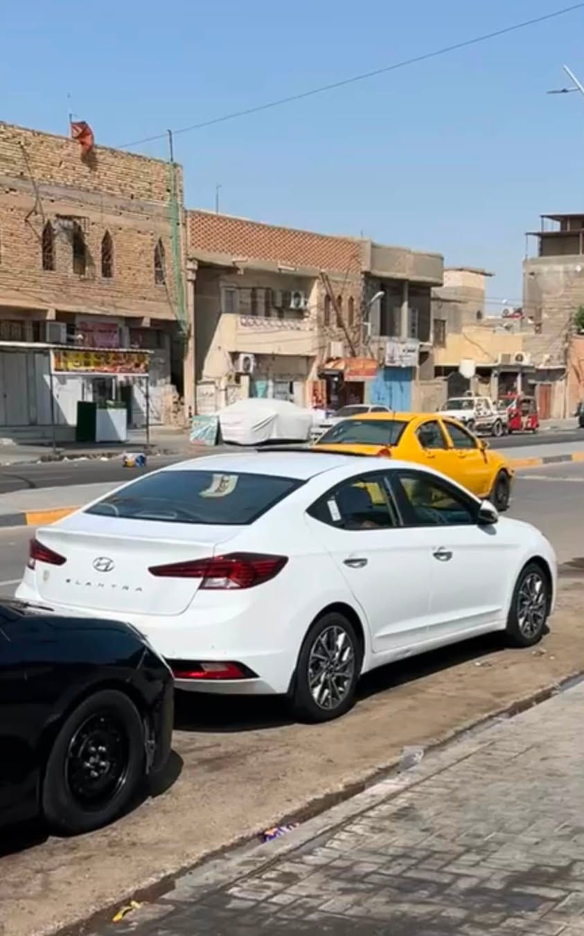 السلام عليكم النترا مديل 2019 رقم بصره حره تحويل ماشيه 200 الف سياره مكفوله عدا البنيد بي بارد بالخشم ع مقدار صبع سياره جاهزه تبريد شغال مكينه 2000 دوش 
سياره فول مواصفات لدات اماميه لايتات زنون كشنات جلد فتحه بصمه شاشه تاب تبريد امامي خلفي سعرها 150 وبيها مجال قليل رقمي فقط واتس اب ***********

