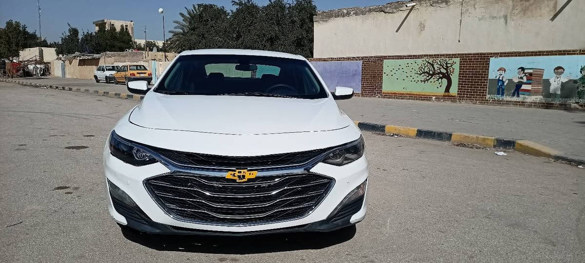 السلام عليكم 
بيع مستعجل بسعر مناسب 
(ماليبو LT 21 حره بأسمي) (محرك1500تيربو)
(ماشي90,000) 
(رقم إنكليزي نجف) 
(التفاصيل الكاملة بالصور⬇️)
***********0☎️

