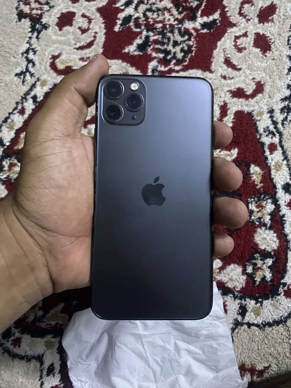 ايفون 11 برو ماكس للبيع فقط 

مكاني بغداد المدائن او جسر ديالى القديم 📍 

مبدل بطاريه اصليه ✅ 

مبدل شاشه اصليه ٣ خيارات ✅ 

فيس ايدي شغال ✅ 

ذاكره 256 ✅ 

السعر خاص او اتصال ***********
