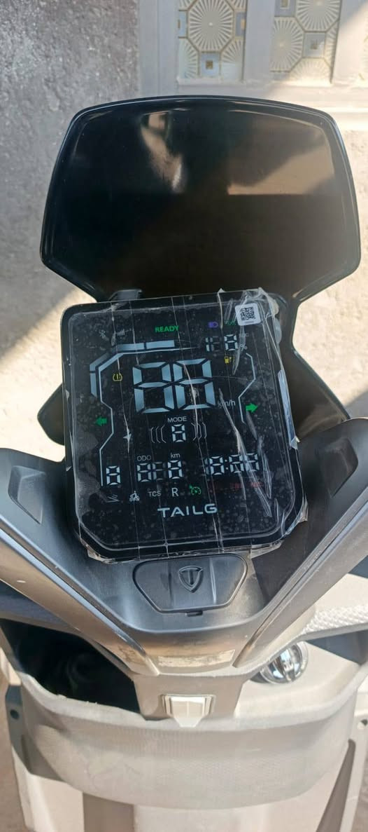 السلام عليكم 
يوجد ماطور شحن للبيع استخدام قليل جدا مشتري قبل شهر نظافه ١٠٠/١٠٠  السعر مليون وربع وبيه مجال عنوان الدجيل الرقم اتصل ***********
