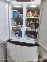 ثلاجه باله ال چي بخاخ حجم كلش جبير ونظيفه للتواصل 07712577211