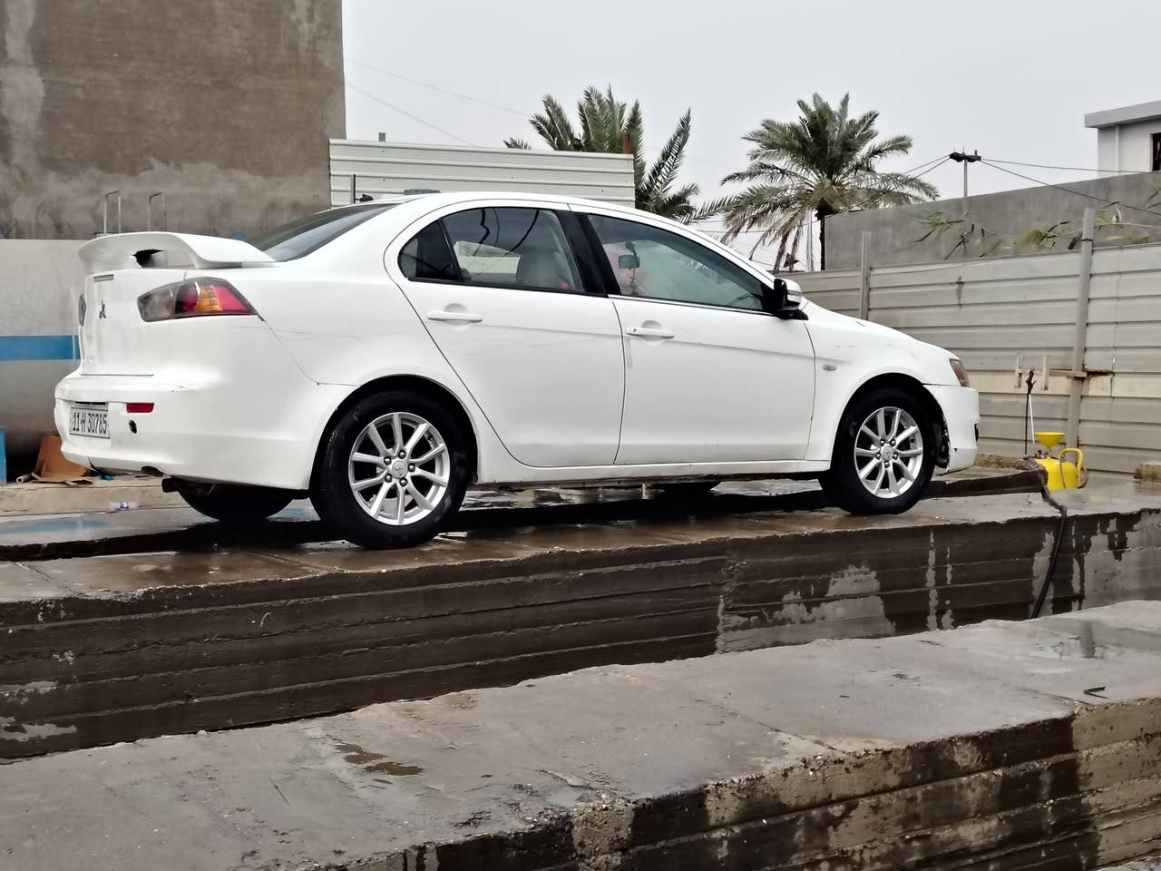 سيارة لانسر قرش ٢٠١٦ خليجي بغداد بسمي كير محرك خير من الله ضرها جملغ عكس السايق  السعر85 ااتصال ***********
