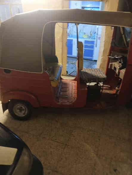 تكتك موديل 18 شهر 11 اوراق خير من الله السعر  3700 تكتك مكفوله بس دوس معمره الرقم *********** المكان جسر ديالى القديم
