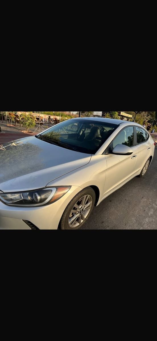 🔴مكلف بل نشر رقم صاحب السياره موجود🔴
السلام عليكم…
السعر 118 وبيها مجال بسيط
النترا 2018 وارد امريكي 🇱🇷
نص فول … داخل لونين 🔘🟡
محرك حجم 20 و كير 🏧صدر امامي خلفي كله شرط ..
كوبون بانزين بيها …
رقم وسنويه وهزه جديد الى 2030  تحويل مباشر…
الضرر جاملغ الخلفي اليسار وقبغ صندوق مبدل اصلي وبيها  داخل شي قليل بل بدنه الخلفيه والباقي كله لبل واحد وبدون صبغ …
موجوده بل موصل ..
رقم صاحبها ‭0782 699 1218‬ /اتصال وواتس اب
