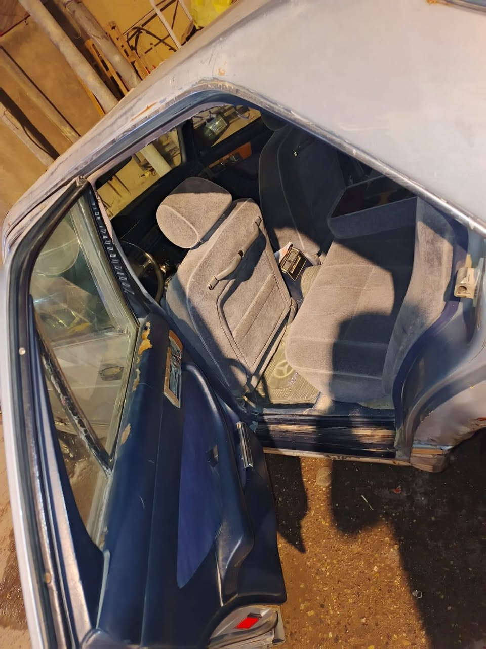 السلام عليكم
مارسدس رئاسي مديل 1983
رقم بصرة دولي سنويته تنتهي بسنة 2030
تحويل ثاني يوم
محرك وكير بطة كهربائيات حلوة كشرته نظيفة والتبريد نقص غاز حداديه نظيفة يراتله ترتيبات قليلة لعنوان البصرة ٥ميل رقم الهاتف *********** البصرة, العراق
