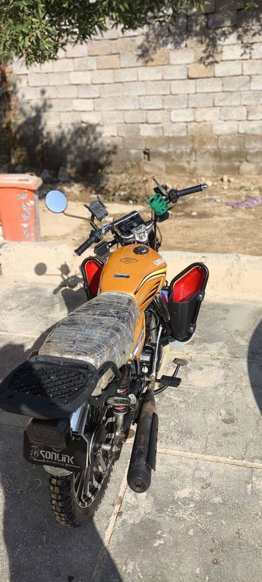 سلام عليكم دراجه سيفان سونك خمس كير موديل 25 دراجه كلش نضيفه مكينه 200 ضاغطه وزنجيل شاشه محتركه وراق دراجه ضاعن مني ابيع مكفوله تكاتب وياك دراجه جاهزه سعر700
تواصل ‏‪0777 236 0253‬‏
