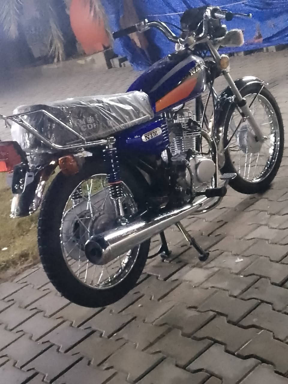 السلام عليكم اربعه قير اوراق سكنر موديل 26 مكاني نجف للبيع
***********
