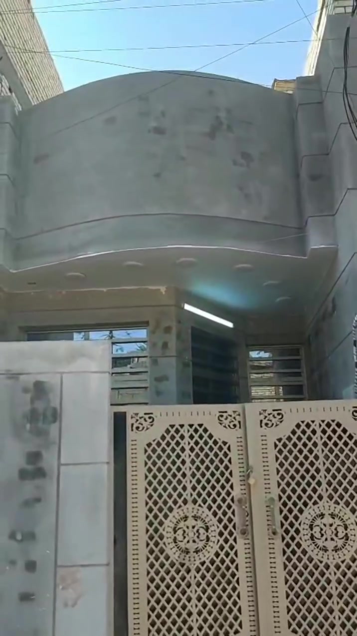 بيت للبيع قاط واحد
مساحة ٨٠ متر
٤ متر  الوجهة
١٨ متر النزال 
السعر ٧٥ 
العنوان الكمالية البستان 
***********
