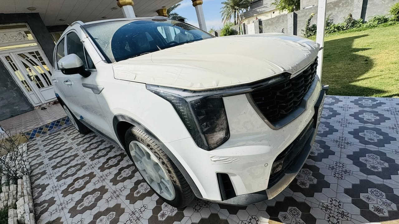 سلام عليكم للبيع سورنتو خليجي زيرو
موديل ٢٥
زيروو
فول موصفات 
رقم شمالي
سيارة جديدة 
فول موصفات 
***********
