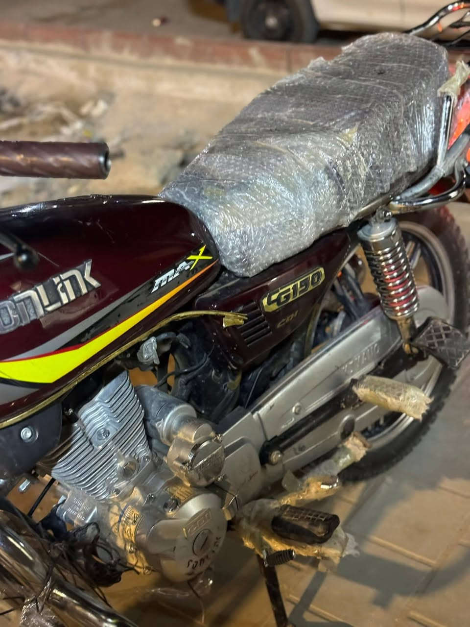 درجه مديل 23 نازله 25مكفوله كفاله عامه5كير اكفلك المحرك شاشه اكترونيه بصمه جيب فيتر تعال تجي تاخذه من باب بيتي اوراق كامله كمرك مدفوع السعر 600 رقم الهاتف ***********مكاني بغداد مدينه الصدر تجي تاخذه من باب بيتي موجود وتساب رصيد ما جاوب مازنجر تصل بيك خير تدلل
