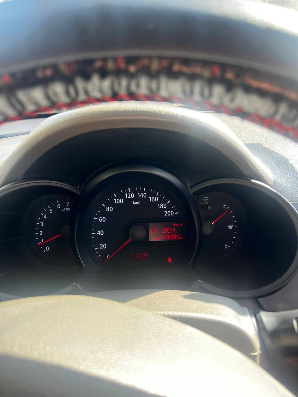 كيا بيكانتو للبيع
الموديل 2013 السيارة خليجية
بدون ضربة بدون صبغ فقط
القمارة مالتهه شويه مروجه  السياره
جاهزة من كلشي تبريد تتدفئة
محرك السيارة مفتوح بس جاهز من كلشي
رقم السيارة اربيل سنوية باسمي 
سعرها 80 ورقة وبيهه مجال مكاني الدورة
سريع الجديد *********** بغداد, العراق
