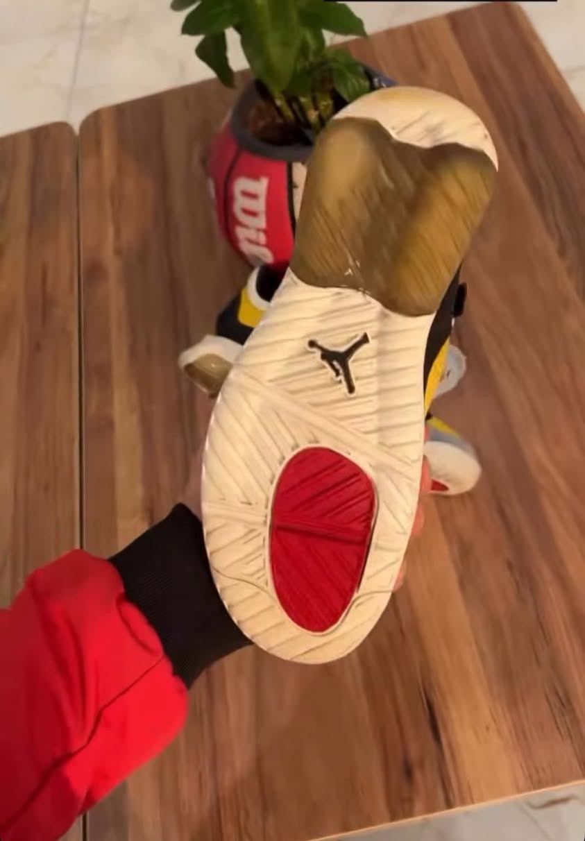 مميز , نايك & جوردن قياس ٤٢ونص
قطعه نضيفه كلش استخدام شخصي 
سعر ٤٥ الف قطعه تسوه سعرها وكلش مميزه ومريحه
***********
