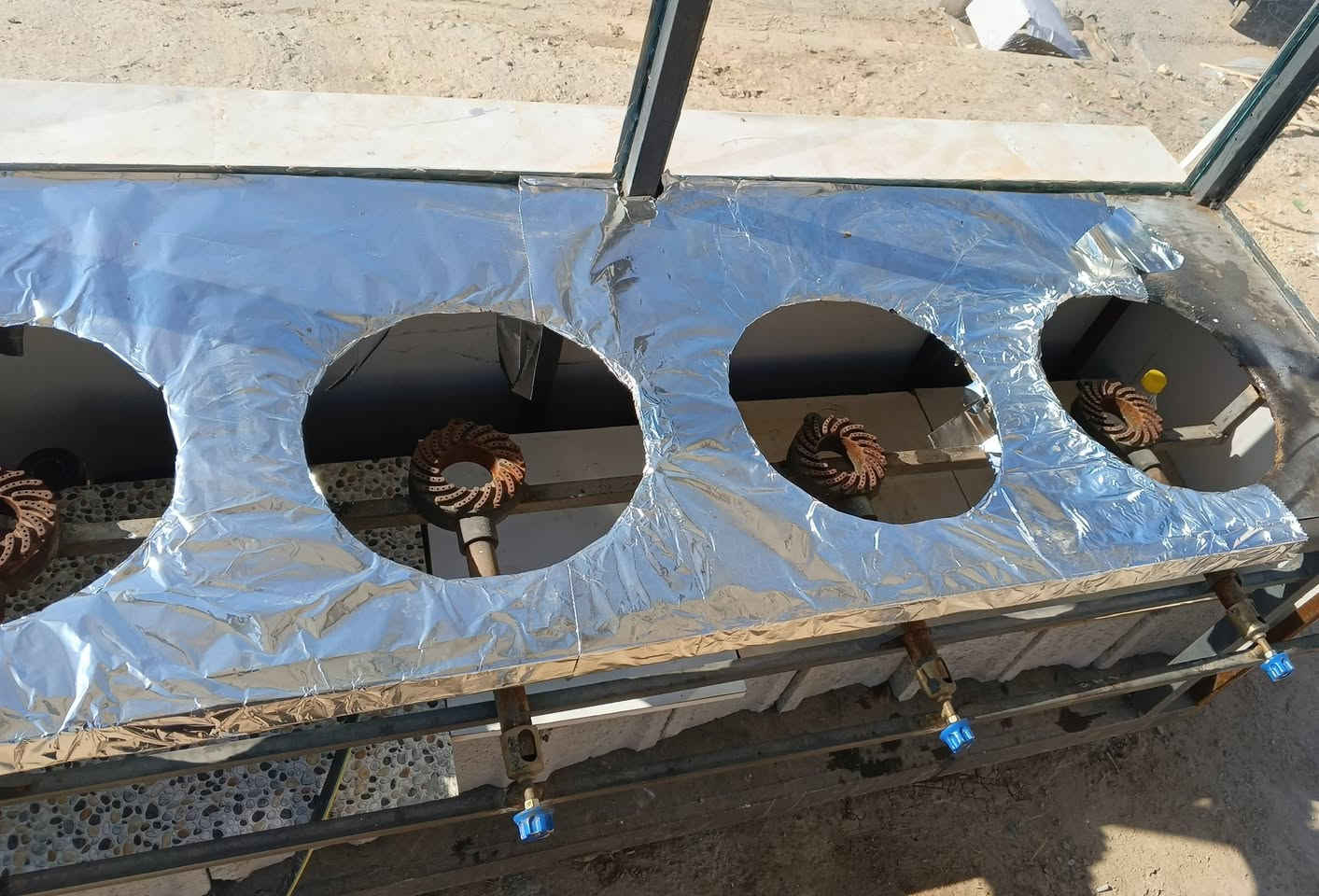 بەناوی خوای گەورە سلام علیکم ئەم مێزی لەفەیە بۆ فرۆشتن زۆر پاک و خاوێنە چوار چاوی  طەباخی مەزبووتی لە سەرە ئامادەیە بۆ ئیشکردن بە نرخێکی زۆر هەرزان 
نرخ:٣٥٠٠٠٠
***********
Viber 
Whatsapp
