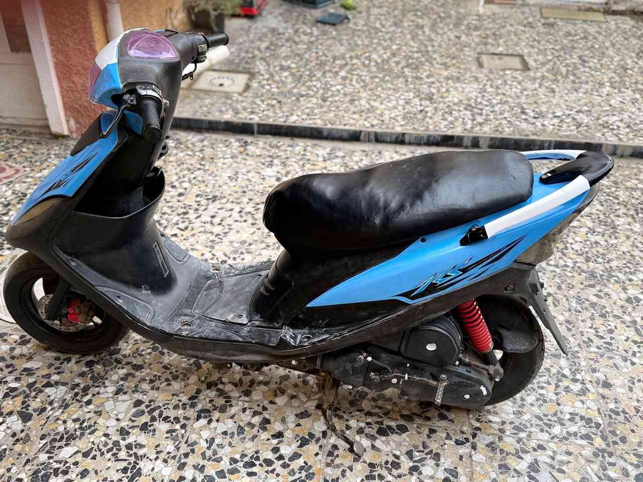 سعره 600 وبيه مجال
ماكس عدله رمبه ب شهر 9

مكينه دواخل كابريتر سلف كلا بلادي

كهربايته كله شغاله

دراجه نكره باي وقت

ما بيه اي نقص 

مكاني بغداد الحسينيه ***********
