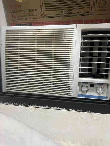 مكيف للبيع قبل شهرين اخذته جديد لوك كارتون ويا دبل ماطور أصلي مع ضمان خمس سنوات سعر 350 مكاني كركوك شوراو بل شرط أبيعه لل علم اخذته ب 420الف أول باب تجي تأخذه من البيت شرط 
***********
