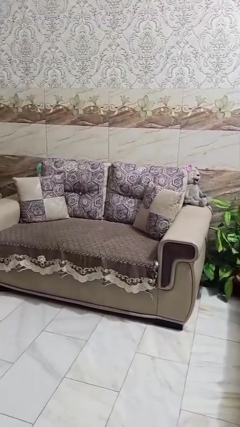 السلام عليكم
متوفر تخم للبيع وكما موضوح في الفيديو ادناه


**إذا كنت صاحب هذا الإعلان وتريد حذفه لأي سبب، رجاءا أرسل رسالة إلى الدعم الفني**