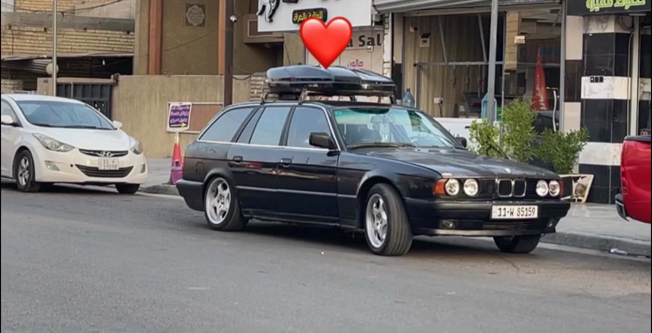 سلام عليكم بسبب الوعود الكاذبة بي ام 525اصل بليته وسنويه سياره فول مكينه وكير وتايرات وباتري وصدر كله جديد رقم بغداد الجديد سياره رادلهه بس صبغ كلهه بلاديه كهربايات كلهن شغاله العنوان بغداد 
***********
