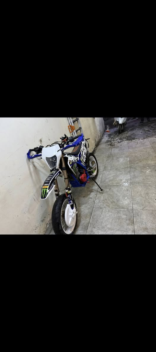 سلام عليكم
للبيع قفاز CRX الأصلي حجم 42
حجم المحرك 350 cc 
4 ولف شلعه ومعدل فول 
عقل رياضي فصله السرعه الحقيقية 170
***********
