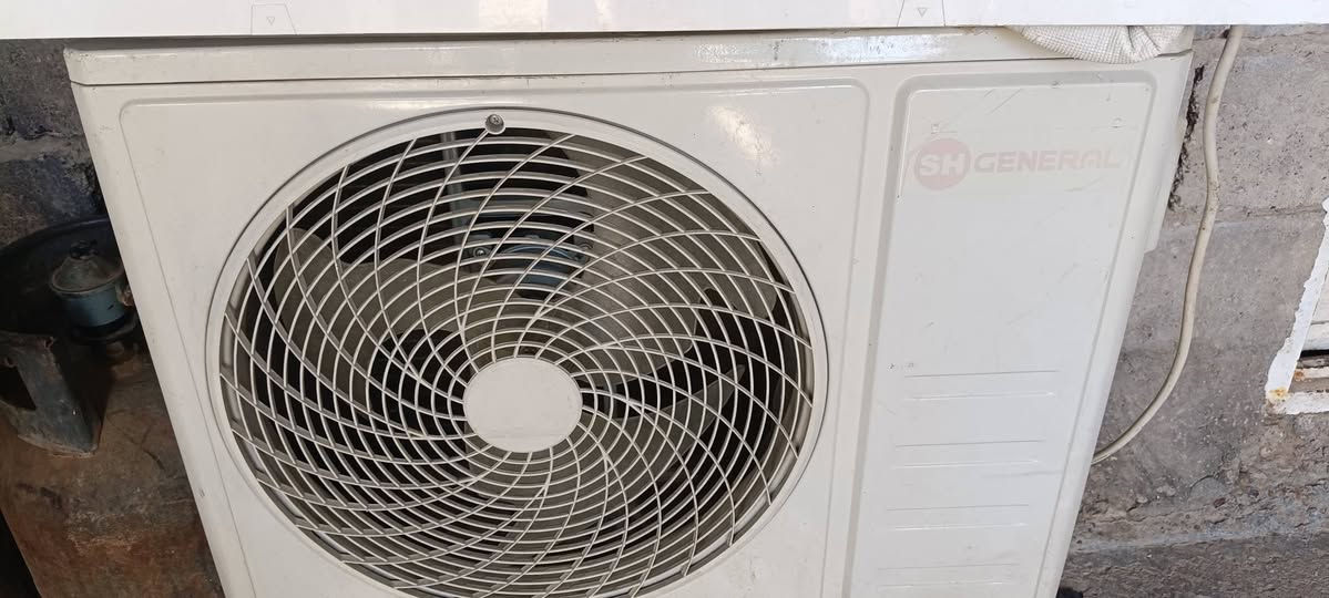 للبيع سبلت جنرال 1ونص طن مستعمل موسم واحد فقط مفتوح ع ايد اختصاص يعني غاز ماله ما تالف 
مكاني حي القادسيه السعر 275 الف
***********/ ***********
