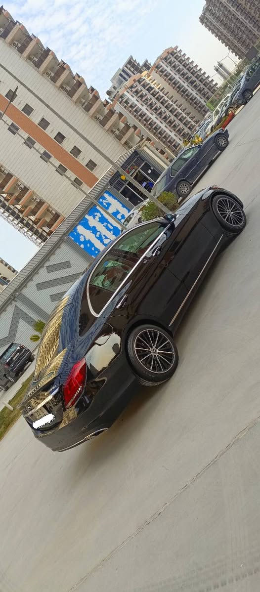 للبيع سياره مارسدس C300
بسعر مناسب جدااااا مديل 21 فووول مواصفات بنوراما صندوق كهرباء داخل احمر شاشه كبيره دبل ماوس كراسي هيتر كهرباء شاشه عداد دجتل الكتروني وباقي المواصفات المعروفه وارد امريكي حادثها جاملغ امامي وجاملغ خلفي عكس بيها مكانات صبغ على كد الشي گير مكينه صدر كهربائيات كلشي جديد ومملعوب بيهم وصفر مسج 
مكان السياره بغداد الكرخ
اي استفسار الاتصال على الرقم *********** بغداد, العراق
