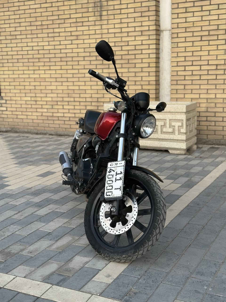السلام عليكم
Keeway K Light 202 دراجة

دراجة رقم بغداد رقم انكليزي سنوية بااسمي كبل تتحول

الدراجة اخت الجديدة ماشية 12الف وقابل للزيادة

دراجة ماشاء الله كلش نظيفة

بيها ملاحظات بسيطة بااخر صورتين والدبل الامامي يحتاج تجفيت الدراجة غير هذني كلشي مابيها 

السعر 2850 مليونين وثمن مية وخمسين


**إذا كنت صاحب هذا الإعلان وتريد حذفه لأي سبب، رجاءا أرسل رسالة إلى الدعم الفني**