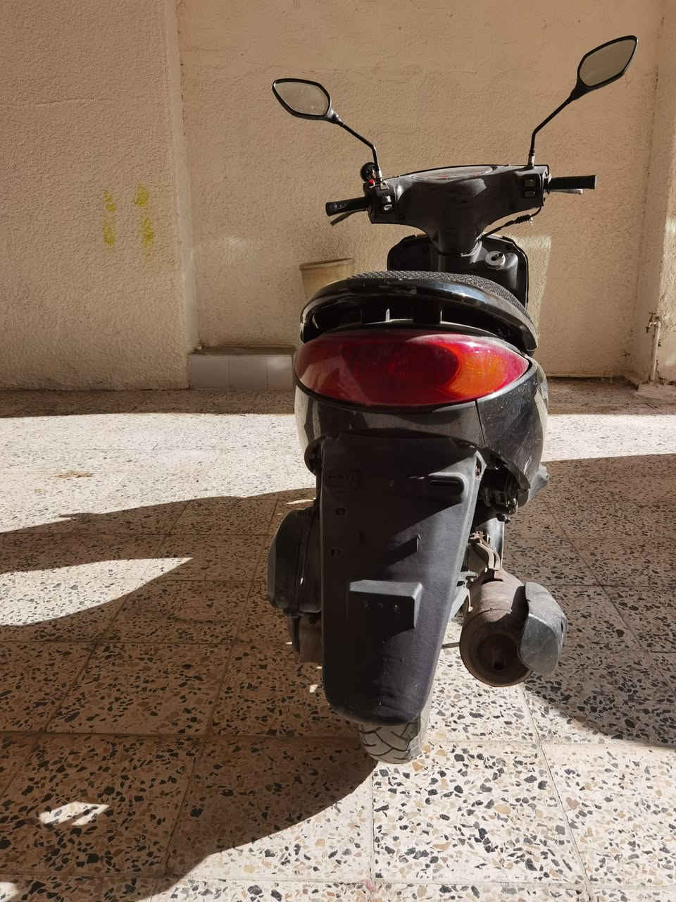 السلام عليكم
بريز سلف هندر شغالات كهربائيات شغالة وبيها لايت إضافي خير من الله بالمشي الكفرات مثل مواضح بالصورة نضيفة اريدها قفل 350 مكاني بغداد الحبيبية رقمي ***********
